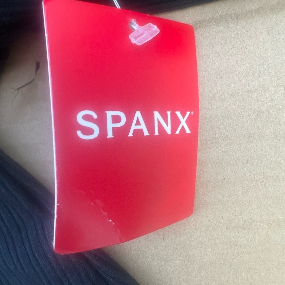 SPANX Black Ribbed Garment - Picture 6 of 8
